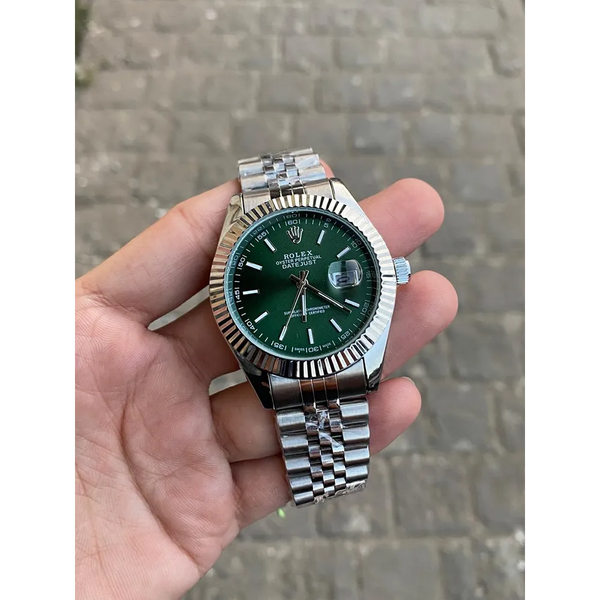 ROLEX EMERALD CROWN- THE GREEN ICON